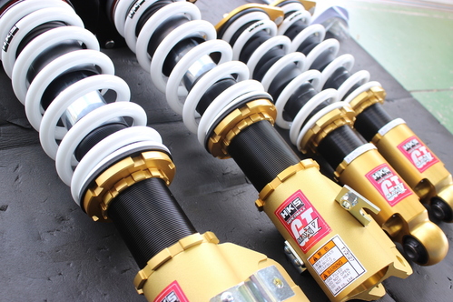 スバル インプレッサStiにHKS車高調+SSR GTX03 18インチ装着